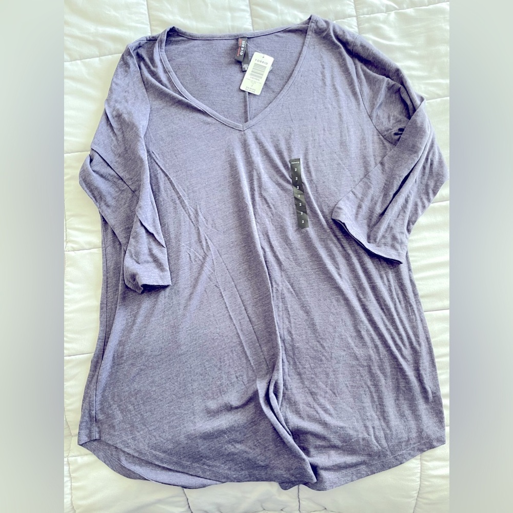 Three quarter sleeve tee